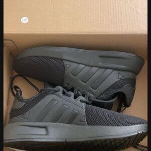 Adidas Unisex Black Sneakers